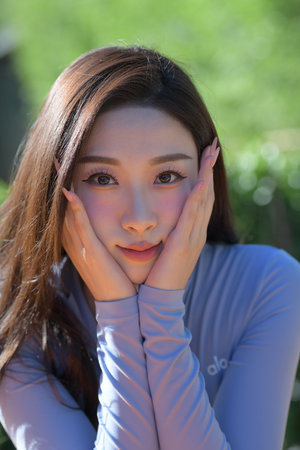 韩国电影可疑的美容院